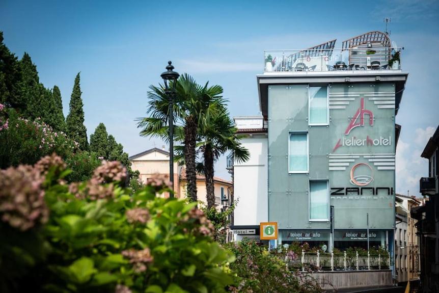Happy Hotel Atelier Gardone Riviera Centro & Beach ภายนอก รูปภาพ